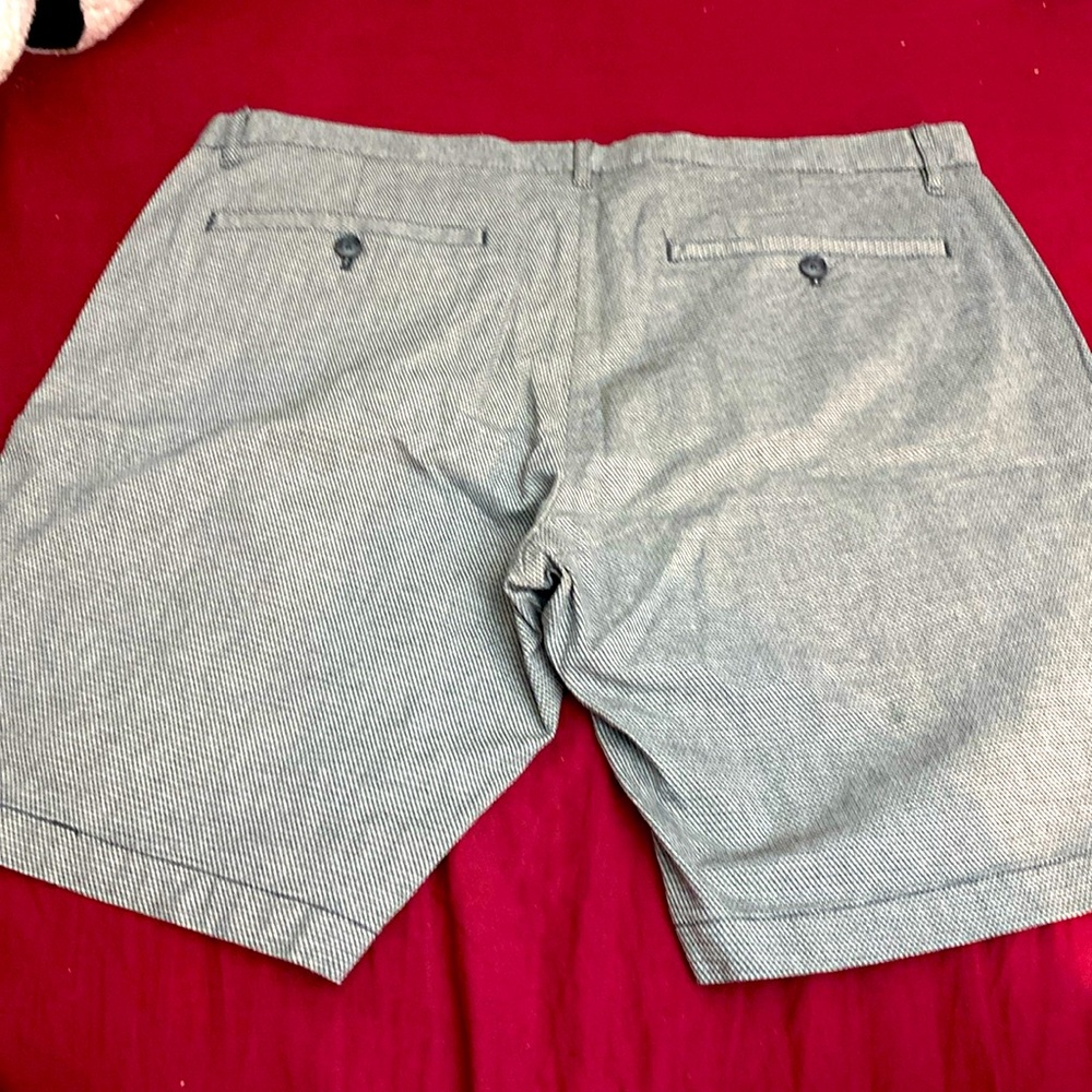 ID-Ideology black and blue sleeves less shirt
Size XXL  NEW